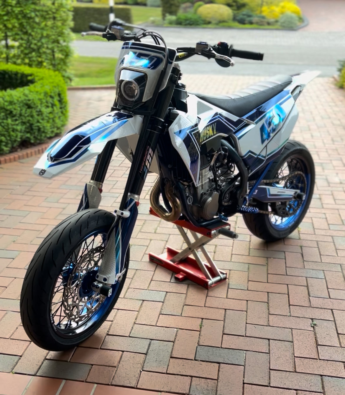 Customized Graphic-Kit