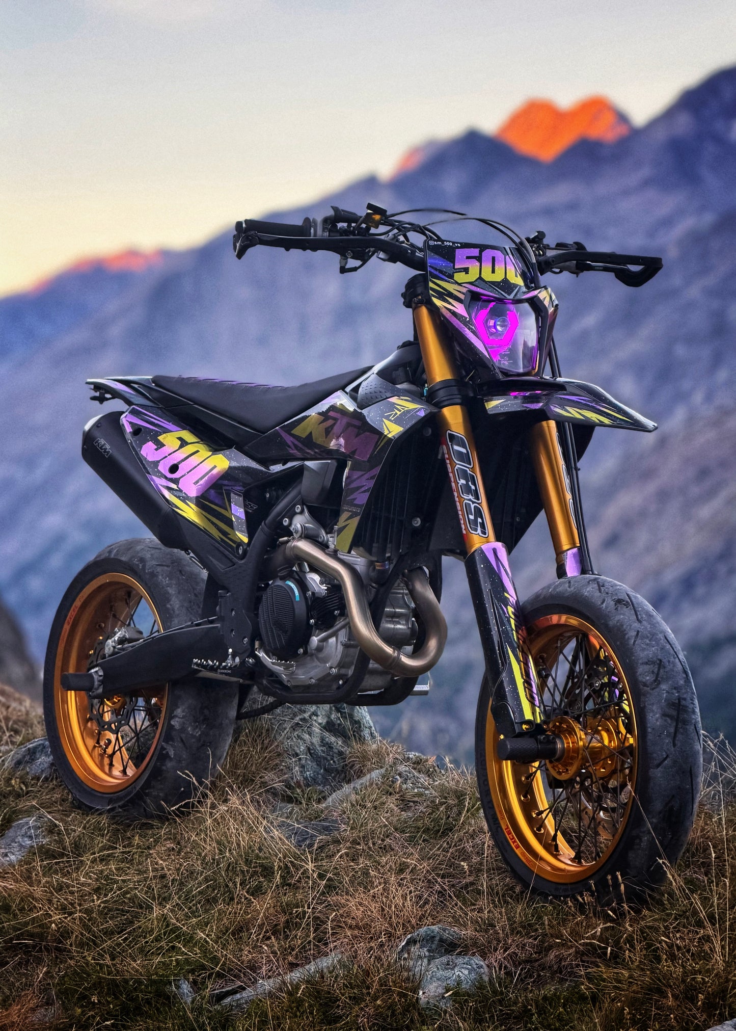 Customized Graphic-Kit