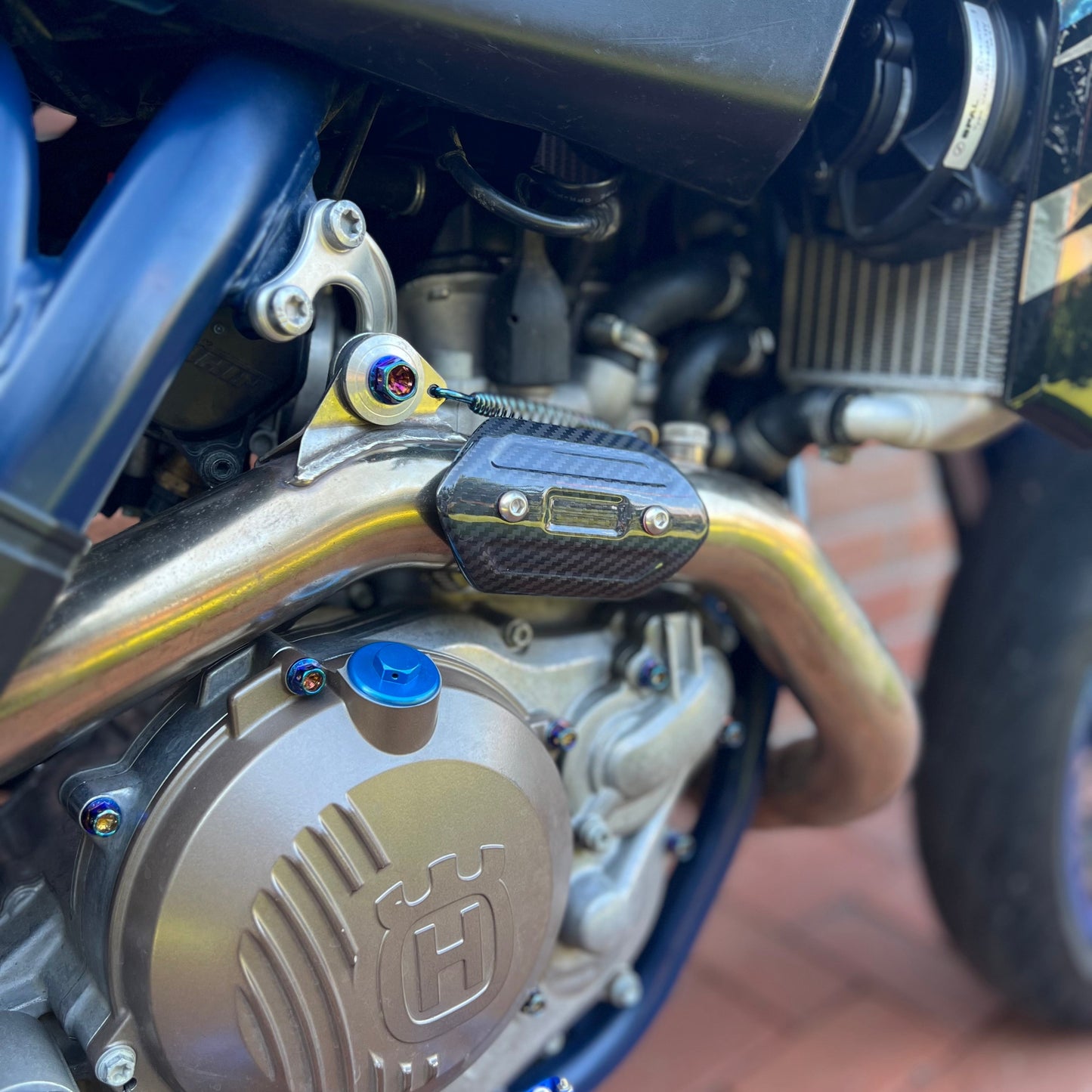 Carbon exhaust header guard - KTM/Husqvarna/GasGas